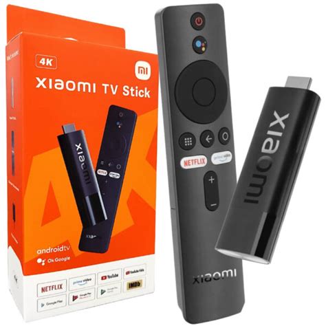 Produktové foto: Android TV stick pripojený k televízoru