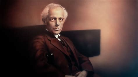 Portrét Bélu Bartóka v blízkosti fonografu počas terénneho zberu ľudových piesní.