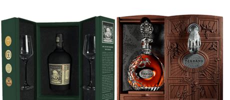 Tematické foto: Rôzne darčekové alkoholové fľaše a darčekové balenia