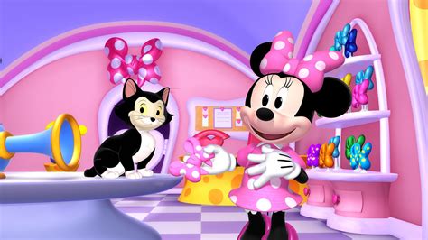 Ilustračná fotografia rôznych typov pozvánok s motívom Myšky Minnie