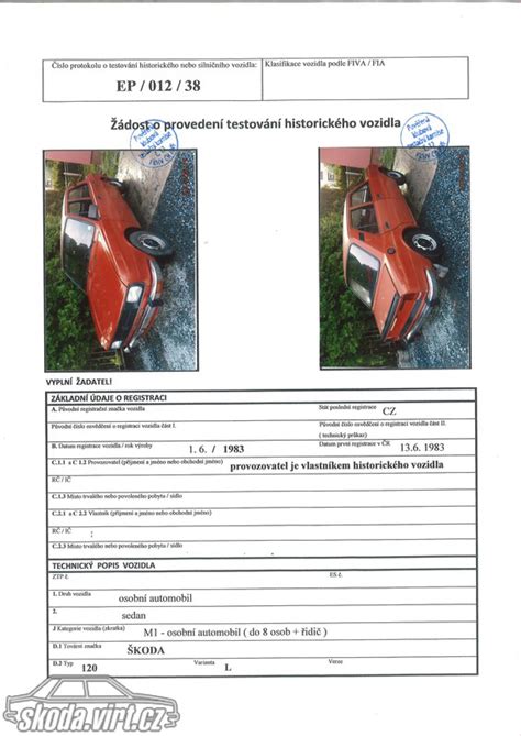 Fotografia historického vozidla značky Škoda Felicia pripraveného na svadobný obrad