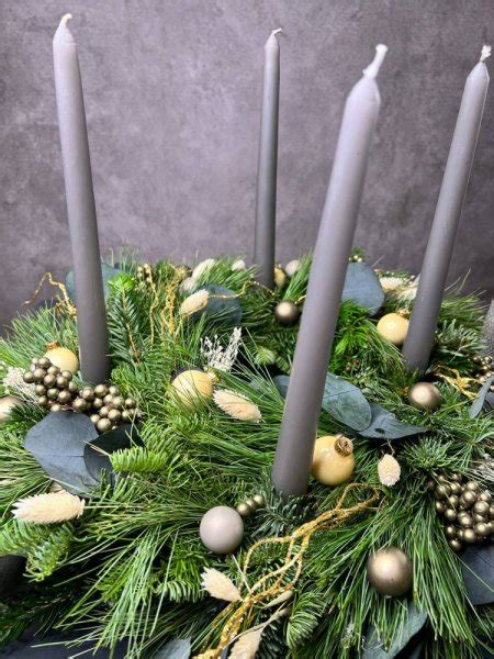 schéma bezpečného upevnenia sviečok na adventný veniec