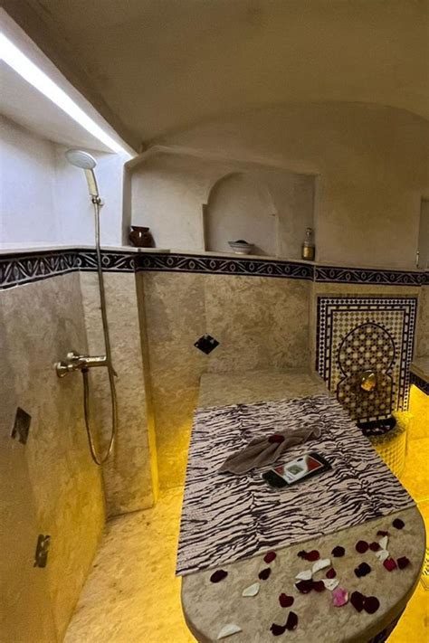 Tematické foto: Tradičný marocký hammam interiér s parou a relaxačnou atmosférou