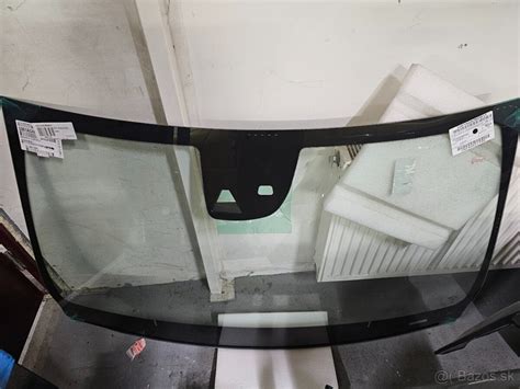 schematické znázornenie priepustnosti svetla pre čelné sklo