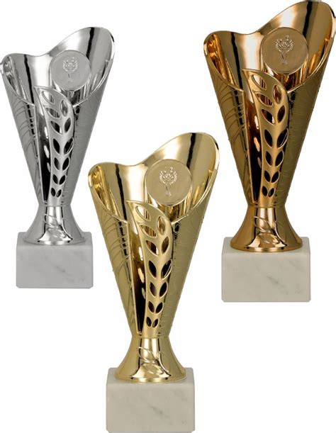Kolekcia historických svietnikov z rôznych materiálov (bronz, mosadz, striebro)