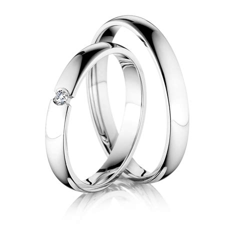 Svadobné obrúčky na vankúšiku