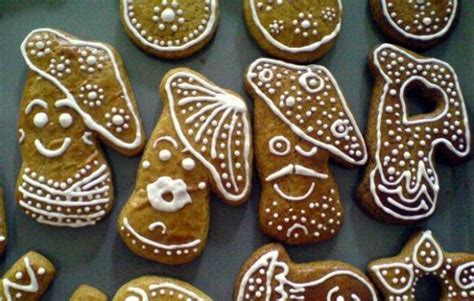 medovníkové cesto zabalené vo fólii v chladničke