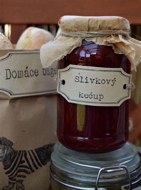 Schéma prípravy punču: od skaramelizovania cukru až po pridanie korenia a ovocia