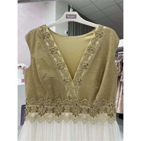 Detské spoločenské šaty s čipkovaným vrškom a tylovou sukňou