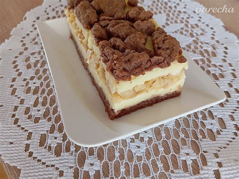 Schéma vrstvenia ingrediencií: krehké cesto, jablková plnka s pudingom a karamelová vrchná vrstva