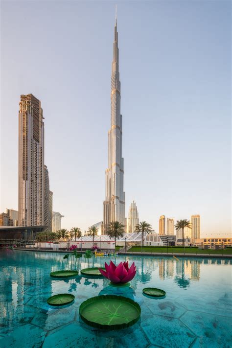 Panoráma Dubaja s Burj Khalifa a novoročným ohňostrojom