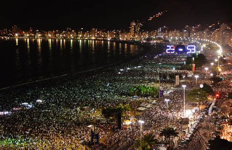 Oslavy Silvestra na Copacabane v Rio de Janeiro