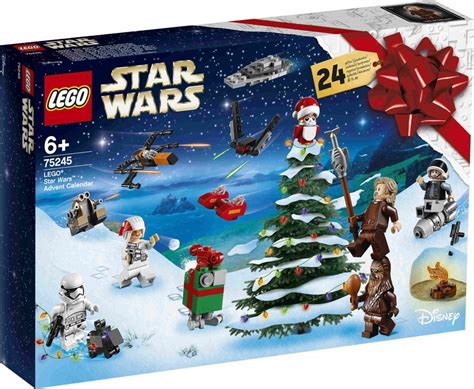 LEGO Star Wars adventný kalendár 2020 otvorený s obsahom s Darth Vaderom v sviatočnom svetri