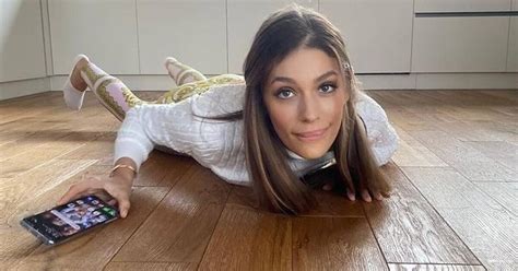 Jasmina Alagič Vrbovská v svadobných šatách