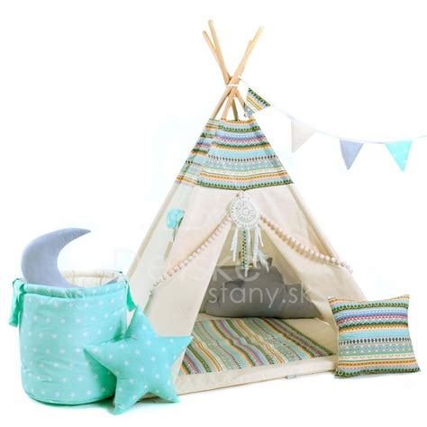 Inšpiratívna koláž vybavenia detského kútika: teepee stan, kreatívny stolík a personalizované balíčky