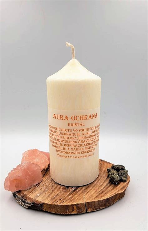 Ručne vyrobené sviečky a terária