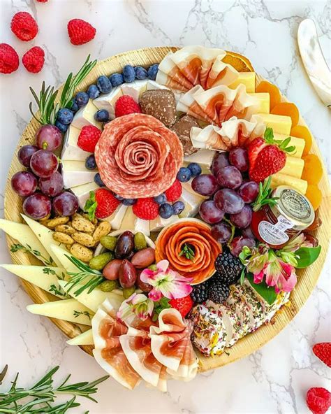 príklad elegantnej charcuterie board
