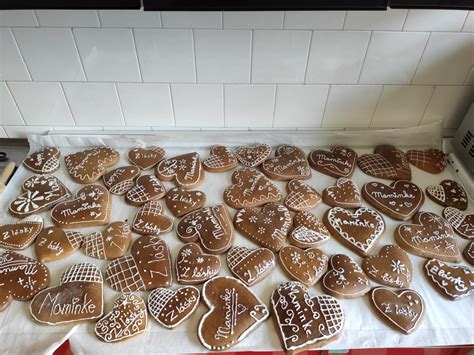 Ilustračné foto medovníkov pripravených na pečenie