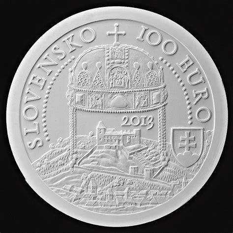 Vizualizácia líca 100-eurovej mince k 450. výročiu korunovácie Maximiliána