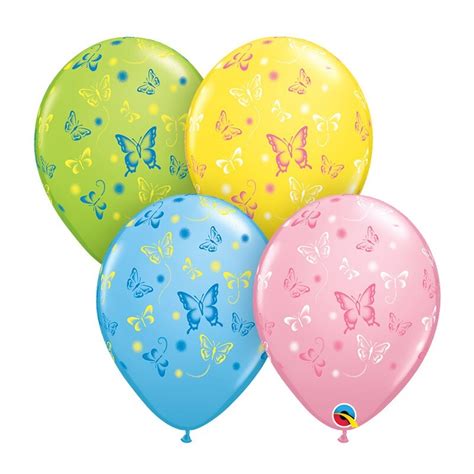 Farebné latexové balóny rôznych tvarov a farieb