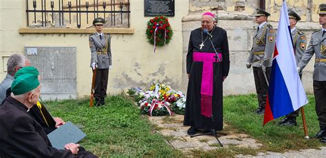 Portrétna fotografia Mons. Ladislava Stromčeka