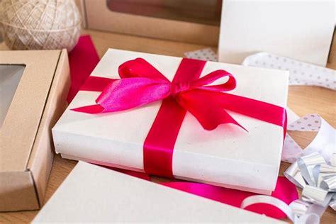 Estetické balenie valentínskeho darčeka