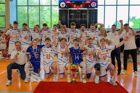 Fotografia zaplnenej mestskej haly v Nitre počas finálového dňa turnaja