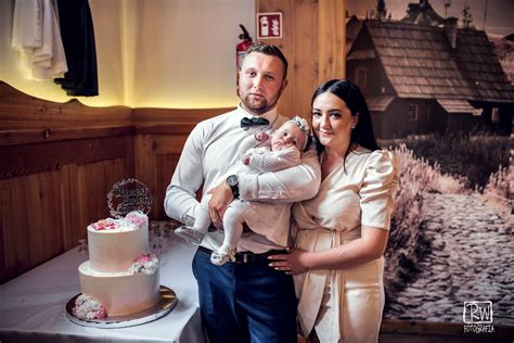Fotografia Laury Vizváryovej pri dôležitom vyhlásení