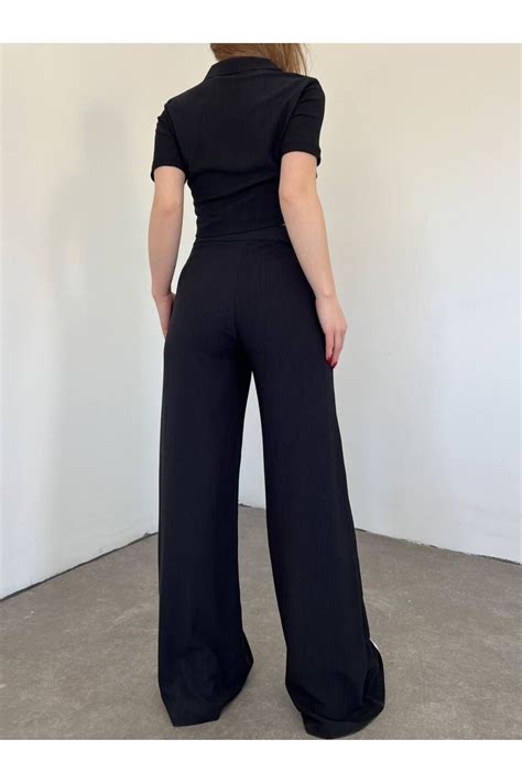 Vizualizácia procesu maskovania fotografie s detailným zobrazením nástroja Štetec.