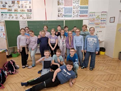 Foto z vianočnej besiedky a zimných aktivít detí v školskom klube