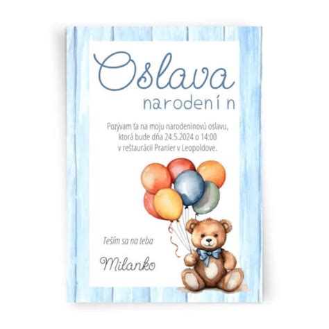 Radosť dieťaťa s pozvánkou v ruke na narodeninovú oslavu