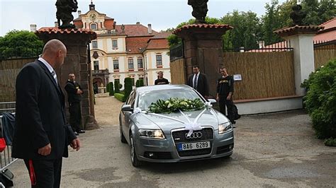 Svadba Leoša Mareša s Monikou Poslušnou na zámku Jemniště