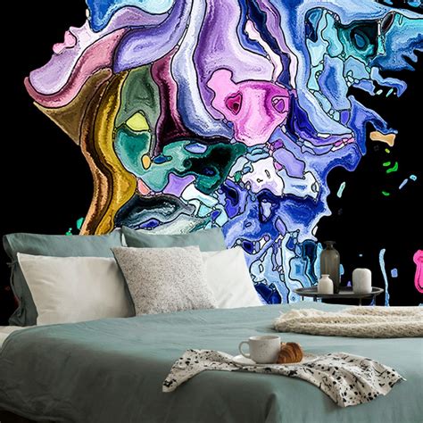 Abstraktná ilustrácia ženskej tváre, ktorá symbolizuje jemnosť, duchovnú hĺbku a vnútornú silu