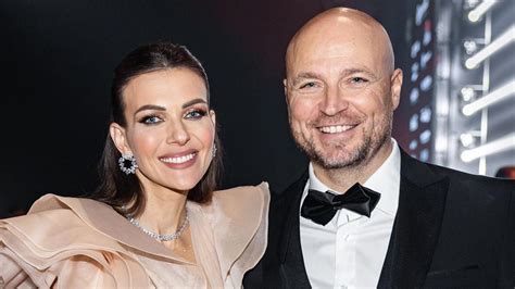 Krásna nevesta Karolína Plíšková v bielych šatách