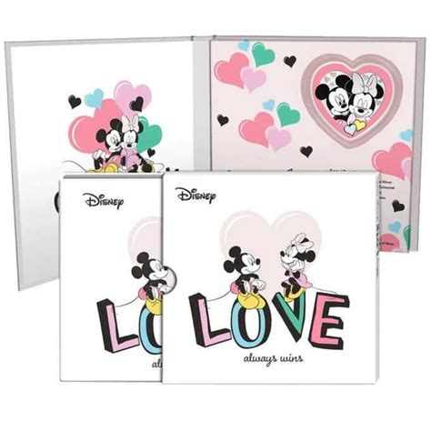 kolekcia narodeninových pozvánok s motívmi Disney postavičiek Minnie a Mickey Mouse