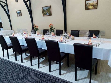 Zrekonštruovaná sála v Škole Mladost v Prešove pripravená na svadobnú hostinu