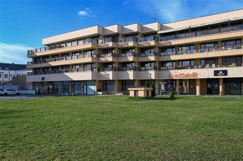 Thematic photo of Hotel Satelit Piešťany exterior