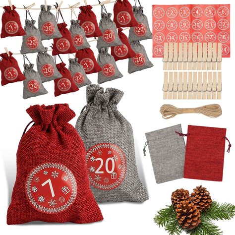 Koláž rôznych typov DIY adventných kalendárov: šité vrecká, papierové krabičky, papierové kelímky.