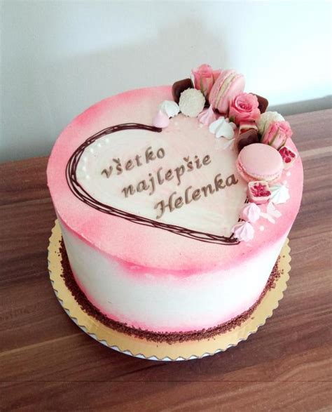 ukážka torty v tvare bábiky Barbie