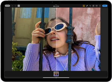 fotografia dievčaťa s programovateľnými LED okuliarmi