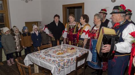 Foto z interiéru Domu ľudového bývania s dobovým zariadením