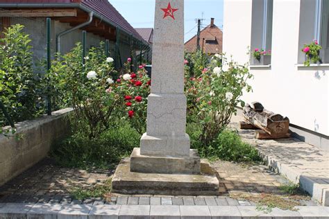 pamätník padlým v Sušanoch