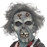 Detail hotovej zombie masky s prvkami make-upu a rán