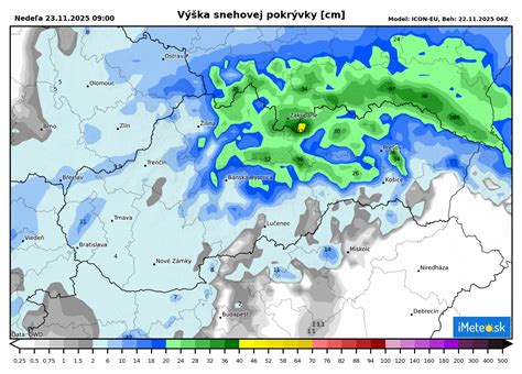 Infografika znázorňujúca metódy zadržiavania snehu na poli (tzv. zákulisie) a pohyb snehových más okolo prekážok.