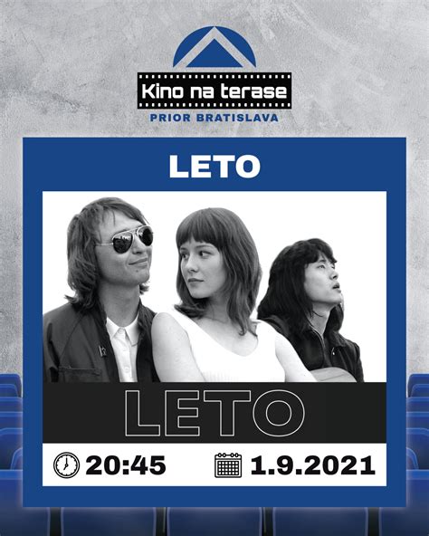 Pán v ľahkom letnom outfite na terase