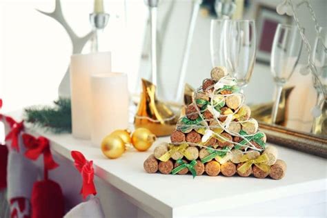 Stromček z korkových zátok