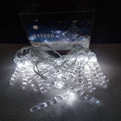 Vizualizácia rôznych typov spojovacieho osvetlenia: reťaz, cencúle, záclona, sieť.