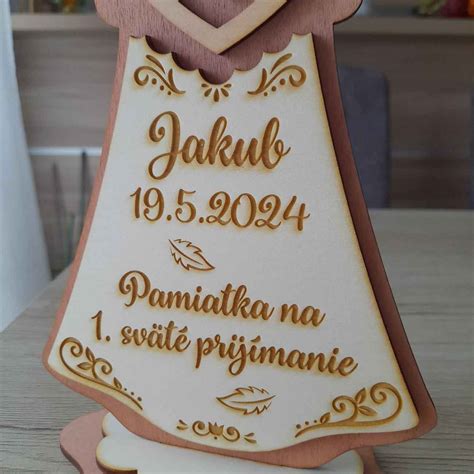 Dekorácie na stôl k príležitosti prvého svätého prijímania