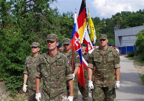 Tematické foto: Vojaci Československých légií v uniformách