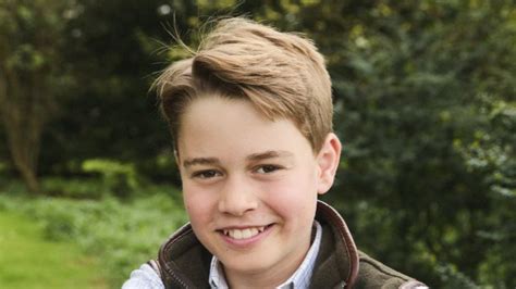 Princ George s rodičmi a súrodencami